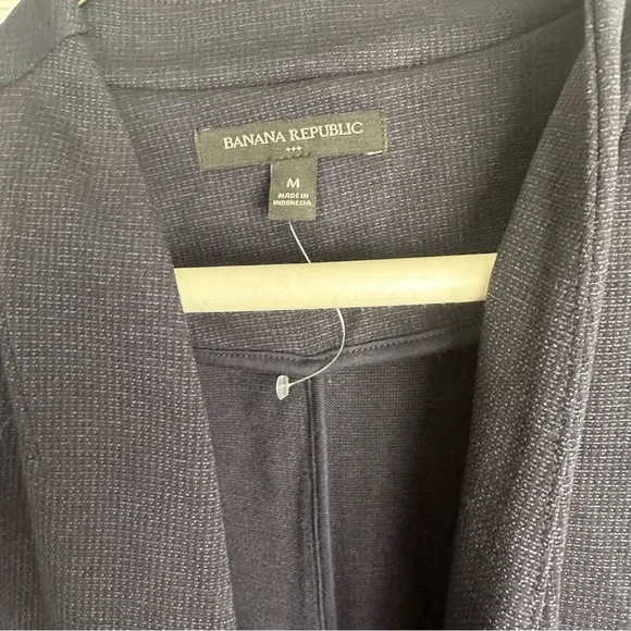 NWOT | Banana Republic textured nailhead blazer, size M - Picture 6 of 6